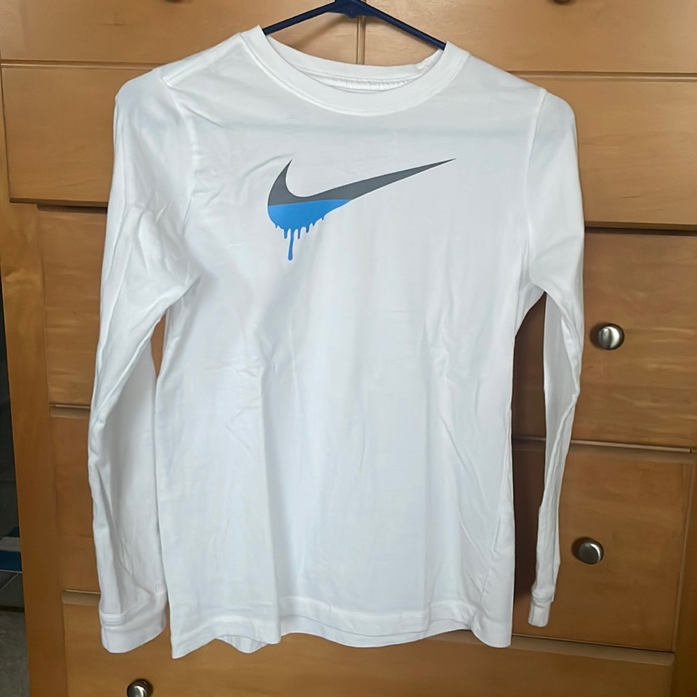 Nike Boys long sleeve boys size L